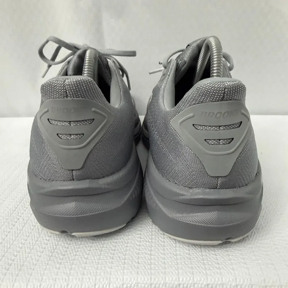 Brooks new without